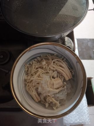 酸汤肥牛的做法步骤：9