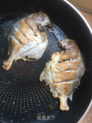 香煎小白鲳的做法步骤：6