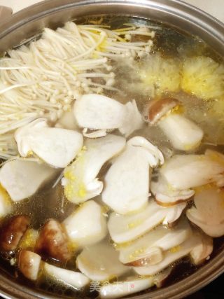 姬松茸鸡汤的做法步骤：5