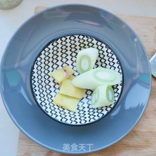 五花肉炖菠萝的做法步骤：4