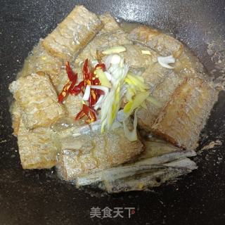 红烧带鱼段的做法步骤：6