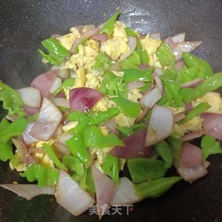 螺丝椒炒圆葱鸡蛋的做法步骤：7