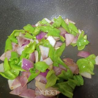 螺丝椒炒圆葱鸡蛋的做法步骤：6
