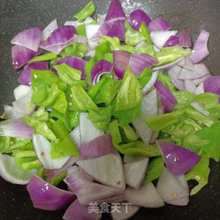 螺丝椒炒圆葱鸡蛋的做法步骤：5