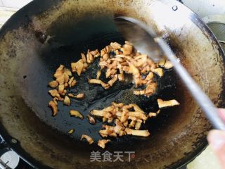 黄豆芽焖面的做法步骤：3