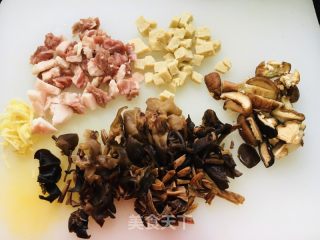羊肉揪面片的做法步骤：1