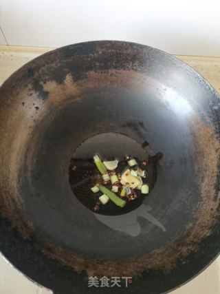 香辣虾球的做法步骤：6