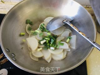 清炒白萝卜的做法步骤：8