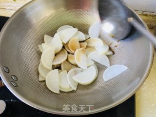 清炒白萝卜的做法步骤：5