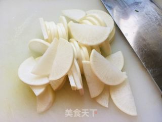 清炒白萝卜的做法步骤：1