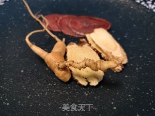 参芪鹿茸汤的做法步骤：1