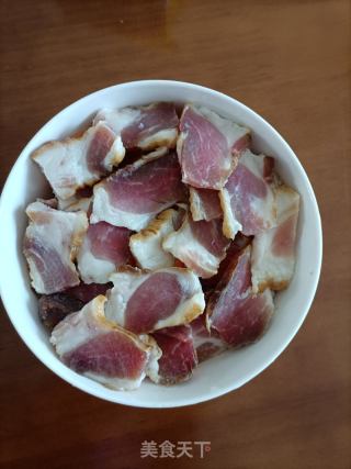 红薯蒸腊肉的做法步骤：6