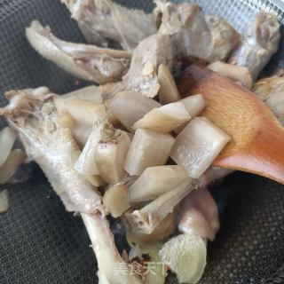 酸萝卜炖大鹅的做法步骤：14