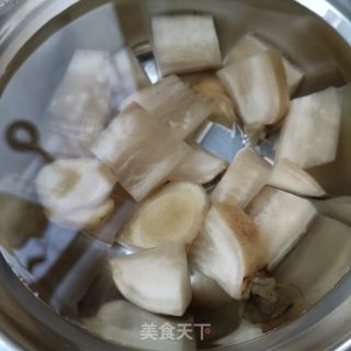 酸萝卜炖大鹅的做法步骤：3