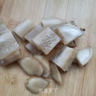 酸萝卜炖大鹅的做法步骤：2