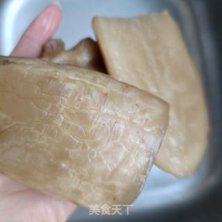酸萝卜炖大鹅的做法步骤：1