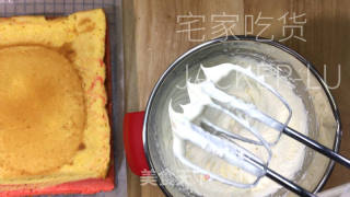 超级厚实红丝绒旋风卷，有颜值又美味，口感细腻绵柔。的做法步骤：18