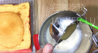 超级厚实红丝绒旋风卷，有颜值又美味，口感细腻绵柔。的做法步骤：17