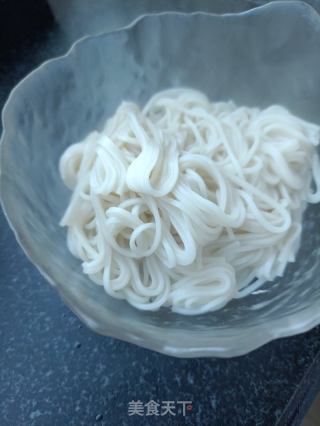 肉丁韭菜打卤面的做法步骤：12