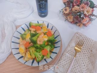 西蓝花炒虾仁的做法步骤：14