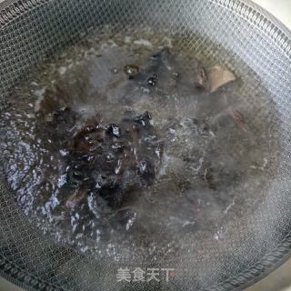 松蘑海参炖王鸽的做法步骤：8