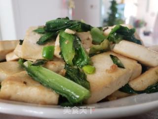 油麦菜炒豆腐的做法步骤：7