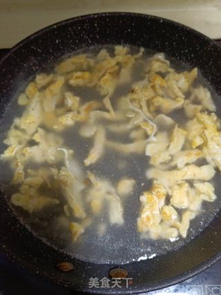 鸡蛋金丝面的做法步骤：3
