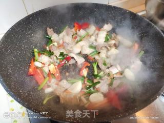 五花肉炒娃娃菜的做法步骤：4