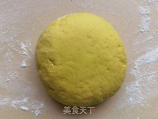 南瓜香豆花卷的做法步骤：2