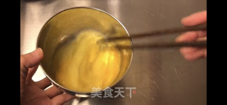 香焗火腿鸡蛋卷的做法步骤：2