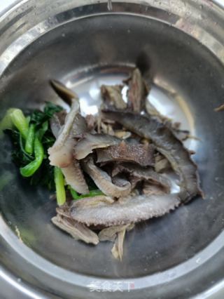 金针菇海参拌鸽胸肉的做法步骤：8