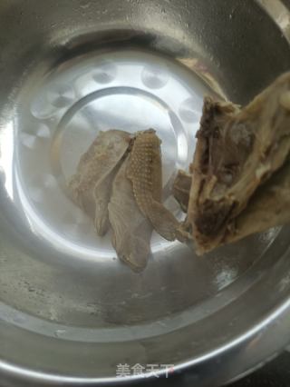 金针菇海参拌鸽胸肉的做法步骤：4