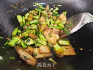 菜苔炒肉片的做法步骤：3