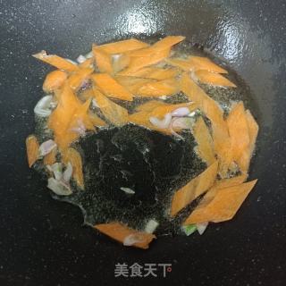 葫芦卜炒油菜的做法步骤：4