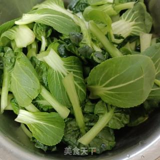 葫芦卜炒油菜的做法步骤：1