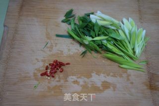 肉片炒芽粉的做法步骤：2