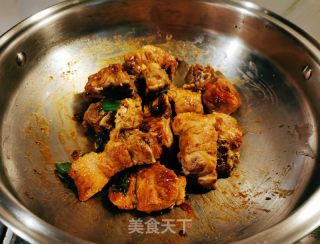 番茄烧排骨的做法步骤：8