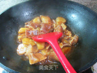 黄焖土豆猪耳朵的做法步骤：12