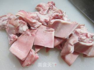 黄焖土豆猪耳朵的做法步骤：4