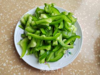 青椒肉丝焖面的做法步骤：3