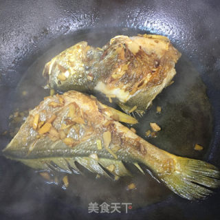 红烧黄花鱼的做法步骤：5
