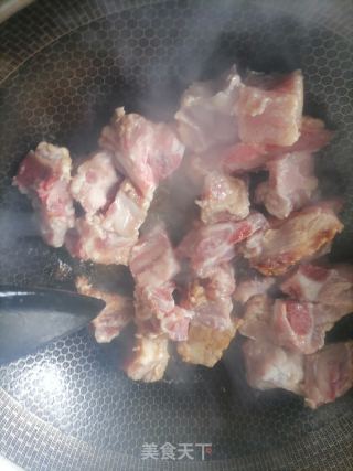 土豆烧排骨的做法步骤：4
