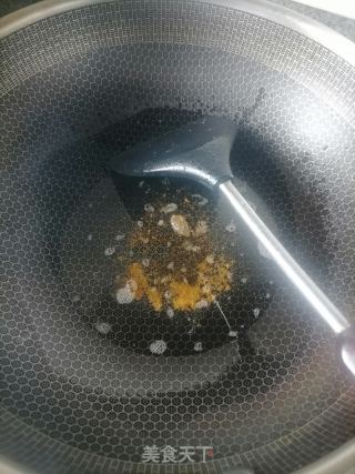 土豆烧排骨的做法步骤：3