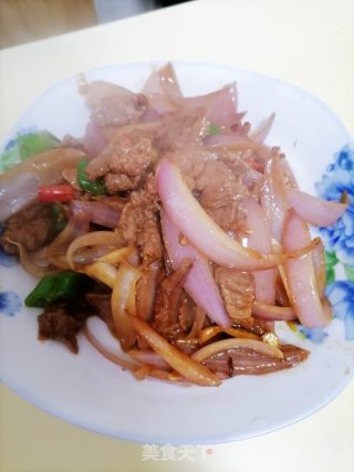 洋葱炒牛肉的做法步骤：7