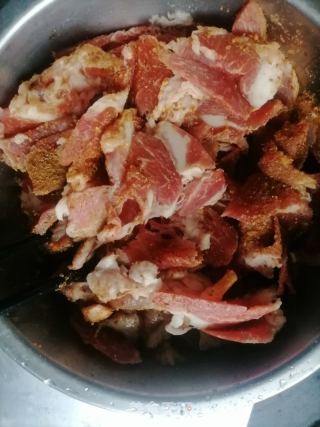 烤羊肉串的做法步骤：1