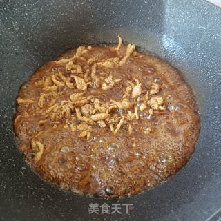瘦肉丝炒黄瓜皮的做法步骤：8