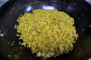 黑全麦猪肉胡萝卜包子的做法步骤：6