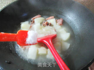 腊鸡腿萝卜汤的做法步骤：5