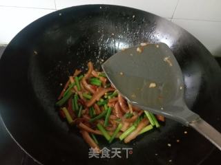 蒜苔炒牛肚的做法步骤：6