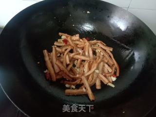蒜苔炒牛肚的做法步骤：3